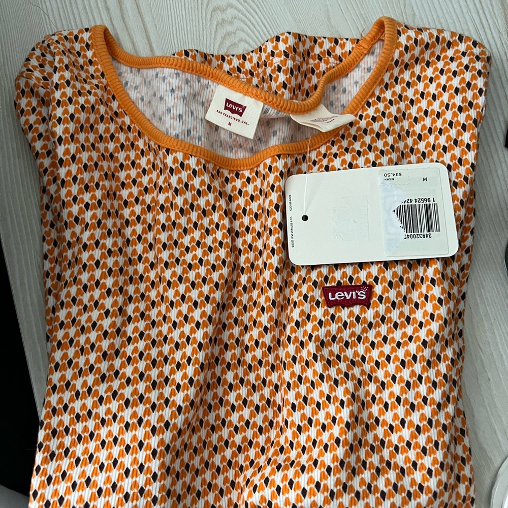 LEVIS Tee 🧡 - Picture 6 of 6